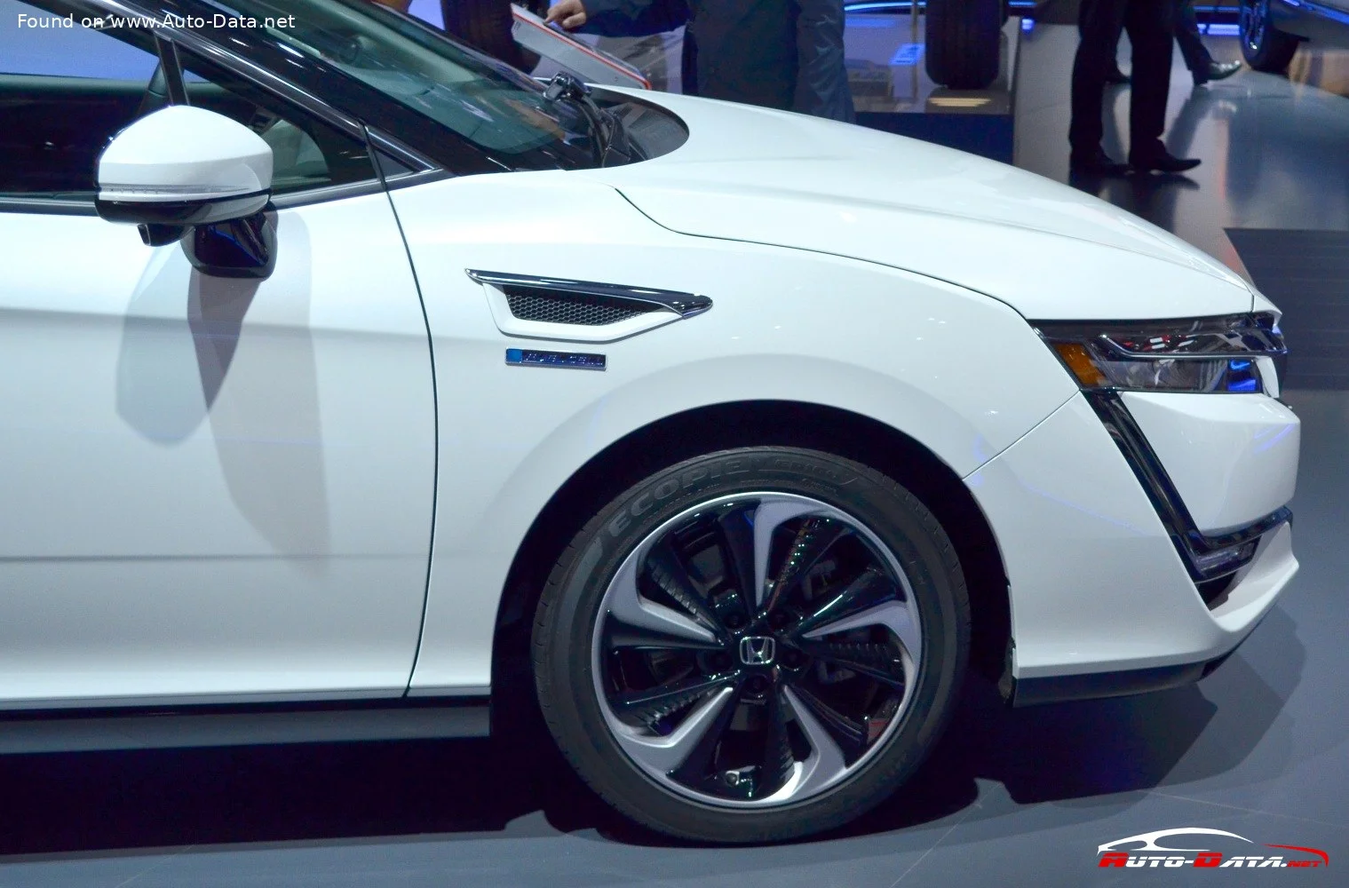 Honda Clarity 1.5 (212 Hp) Plug-in Hybrid e-CVT2017 - 2021 thumbnail 5