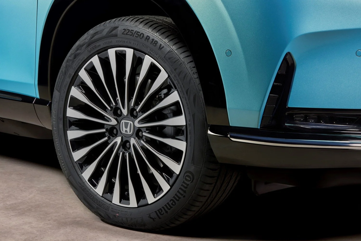 Honda e:Ny1 68.8 kWh (204 Hp)2023 - thumbnail 17