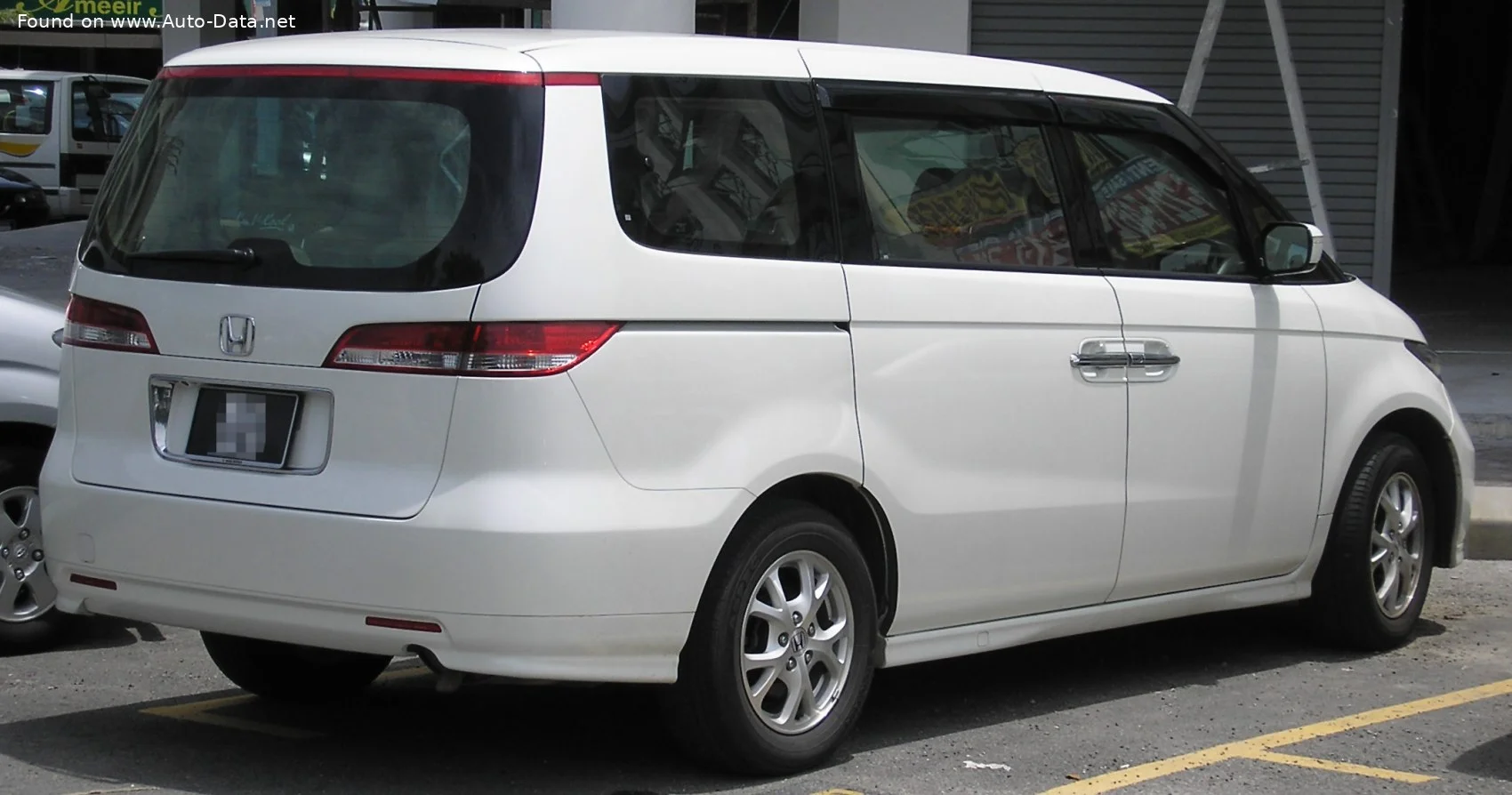 Honda Elysion 2.4 i 16V (160 Hp)2004 - 2015 thumbnail 3