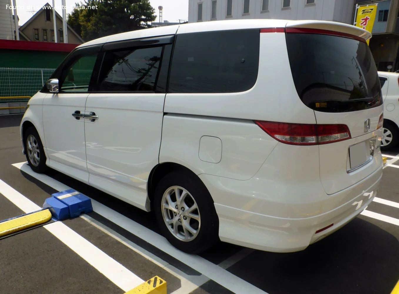 Honda Elysion 2.4 i 16V (160 Hp)2004 - 2015 thumbnail 6