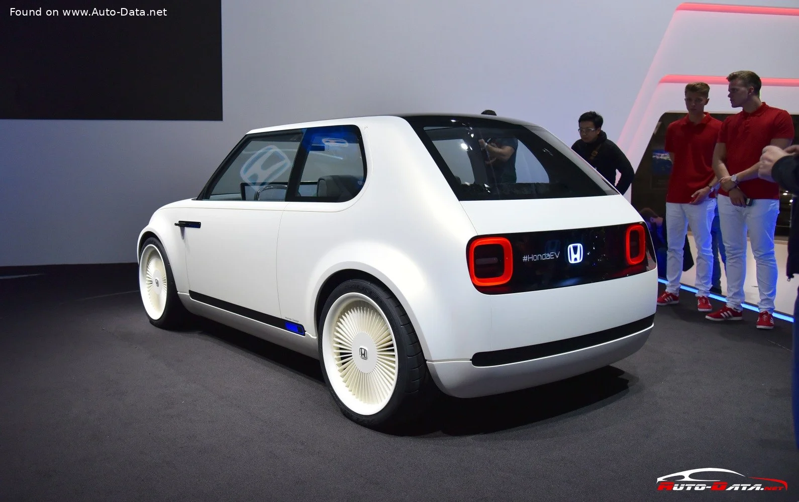 Honda EV Honda Urban EV Concept thumbnail 11