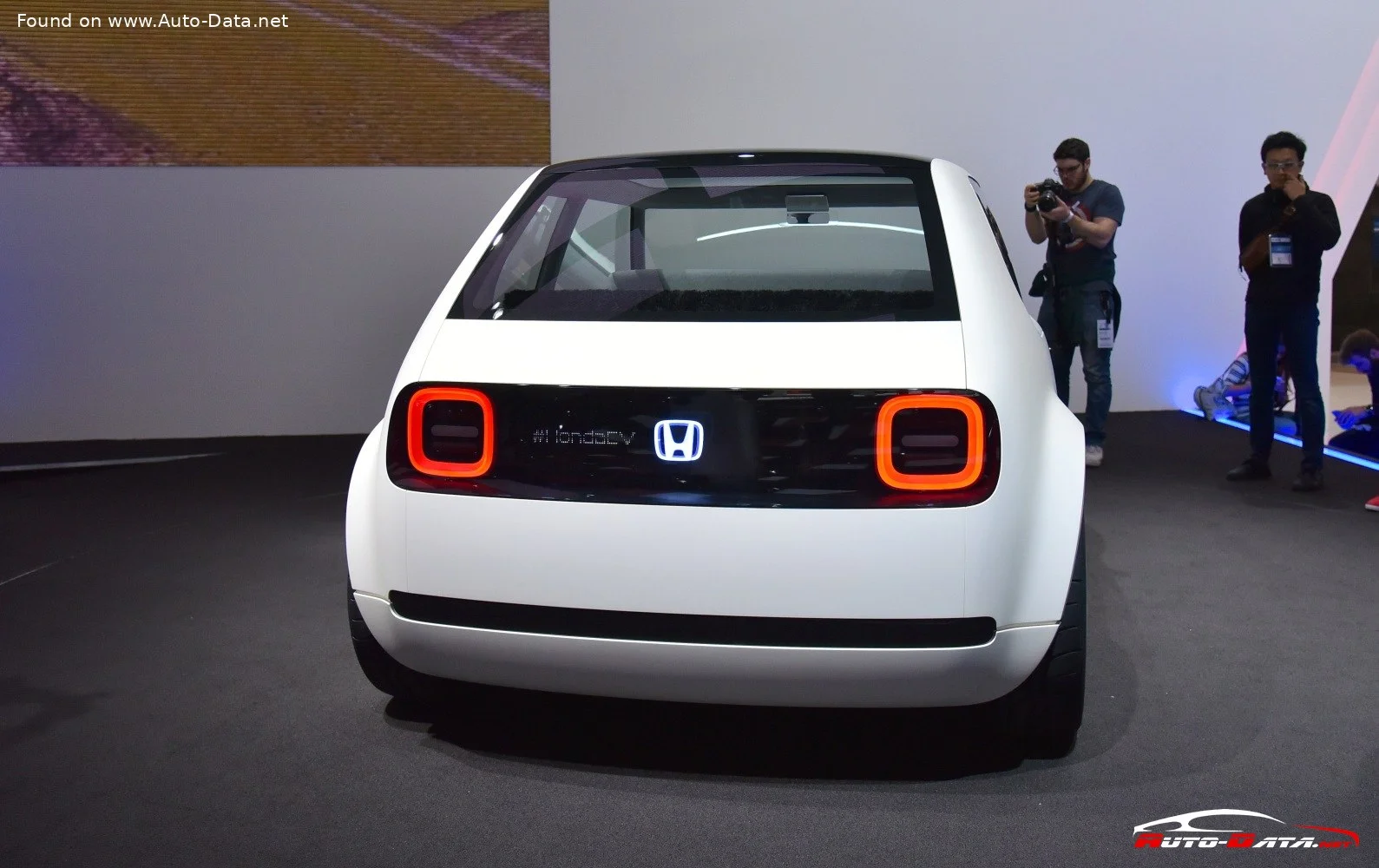 Honda EV Honda Urban EV Concept thumbnail 8