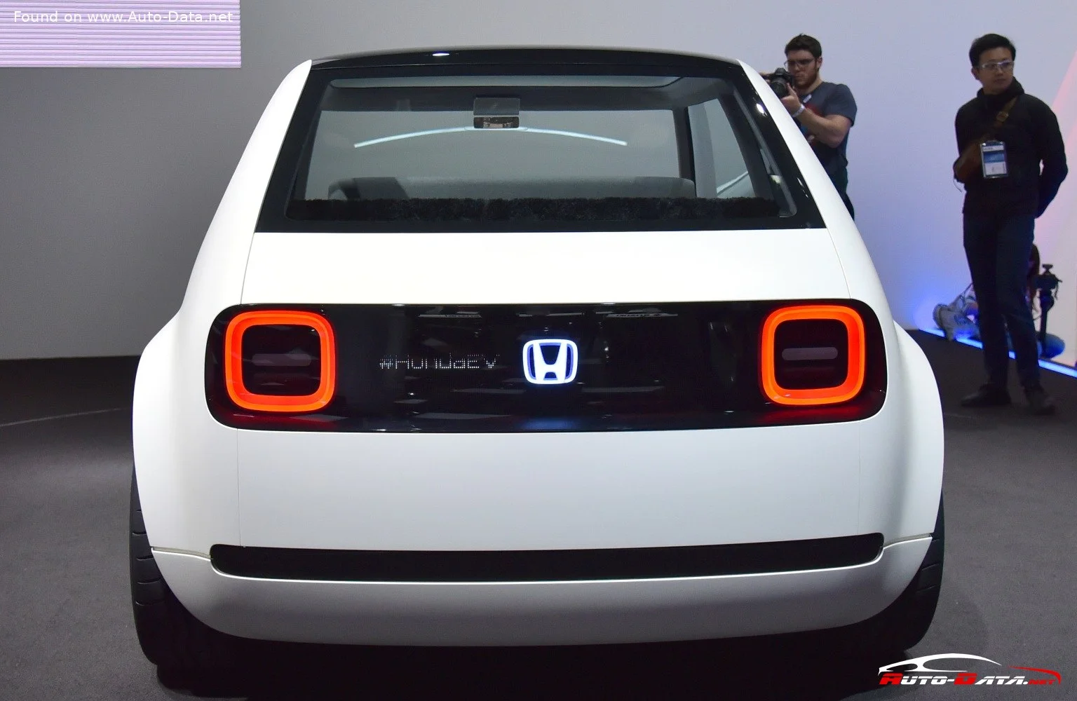 Honda EV Honda Urban EV Concept thumbnail 9