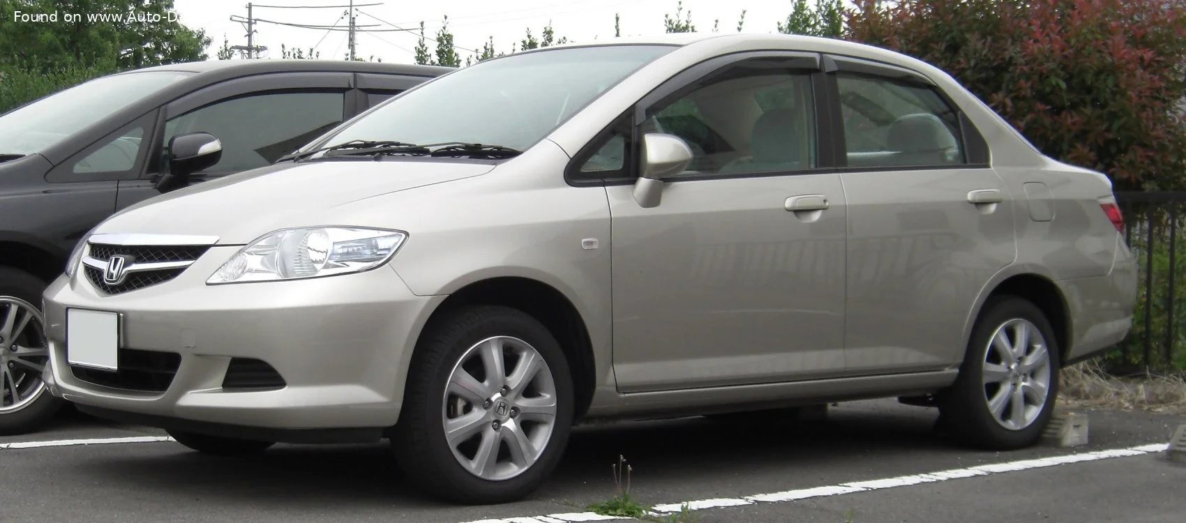 Honda Fit Aria modeli