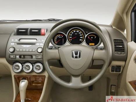Honda Fit Aria 1.5 i 16V (110 Hp)2003 - 2009 thumbnail 7