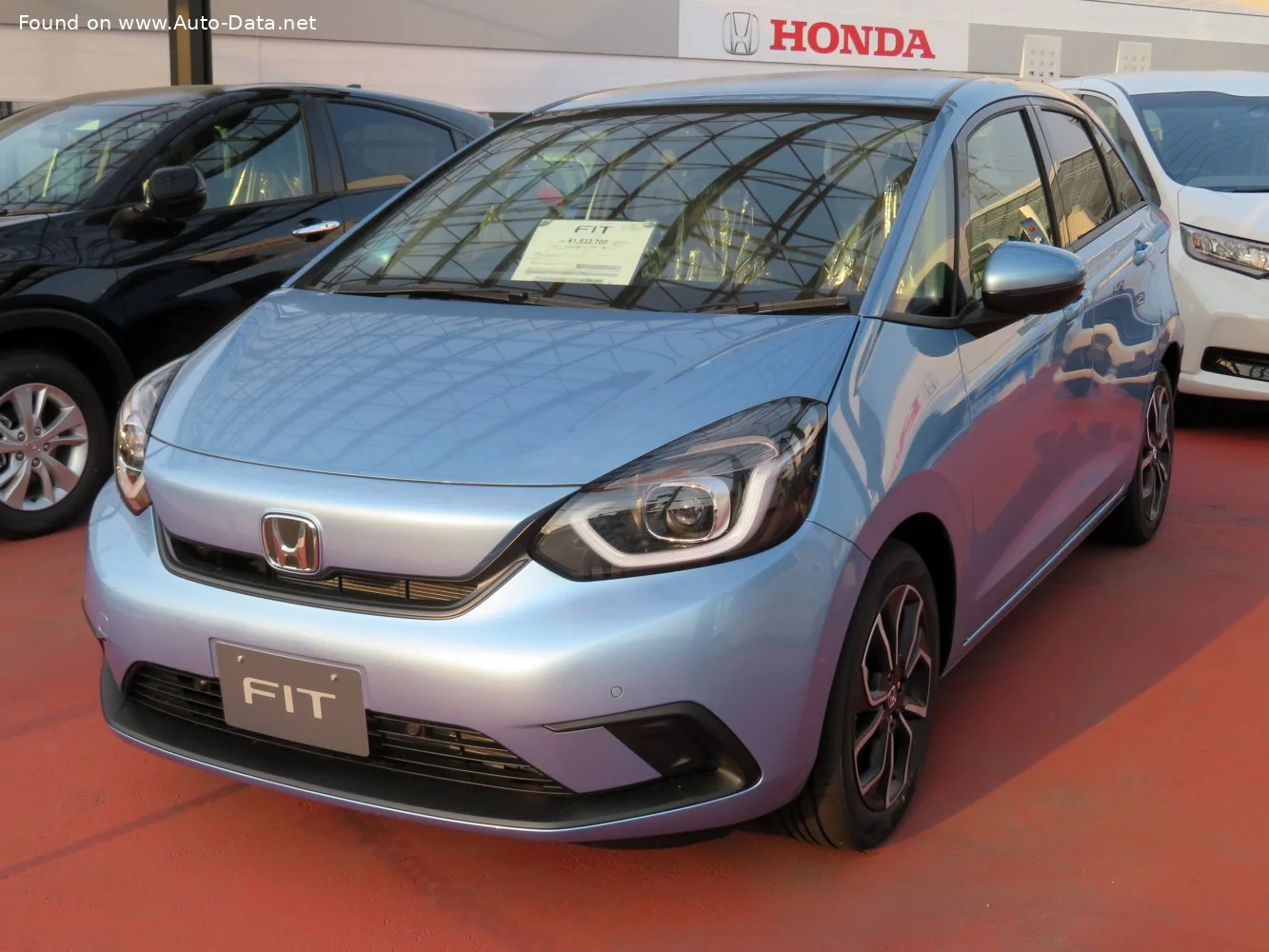 Honda FIT 1.3 (98 Hp) 4WD CVT2020 - thumbnail 3