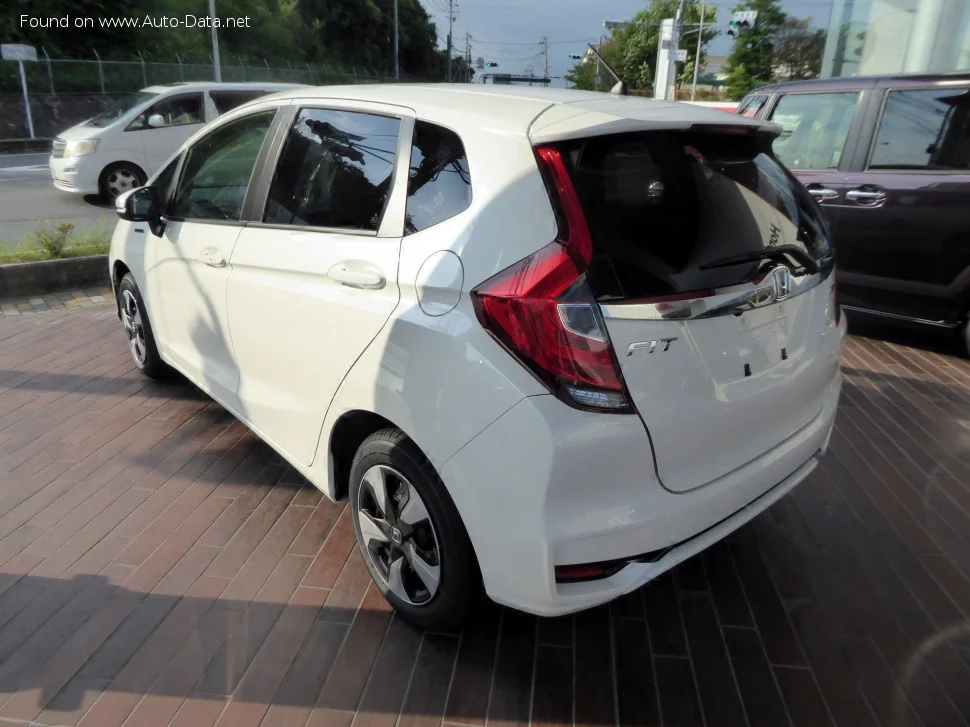 Honda FIT 1.3 (99 Hp)2017 - 2020 thumbnail 2