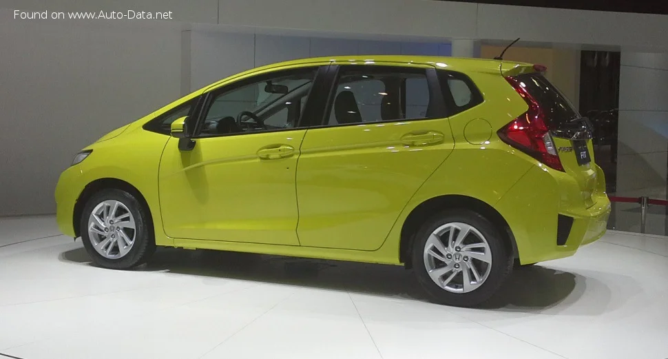 Honda FIT 1.3 (100 Hp)2013 - 2017 thumbnail 2