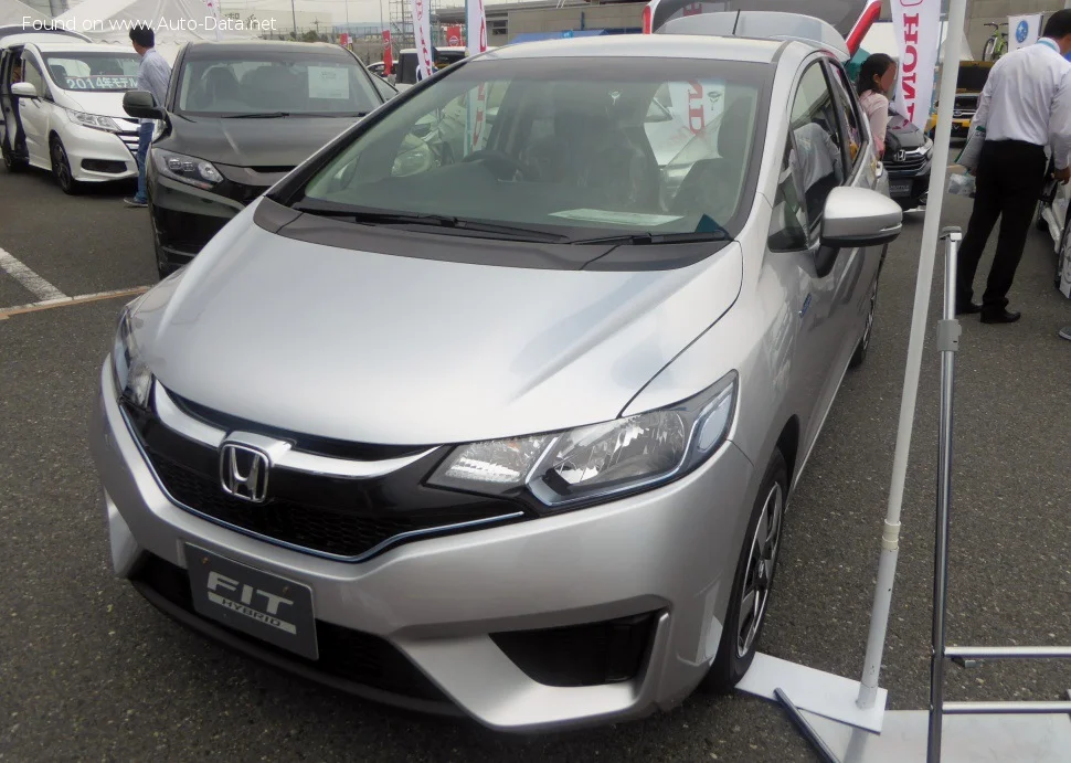 Honda FIT 1.3 (100 Hp)2013 - 2017 thumbnail 4