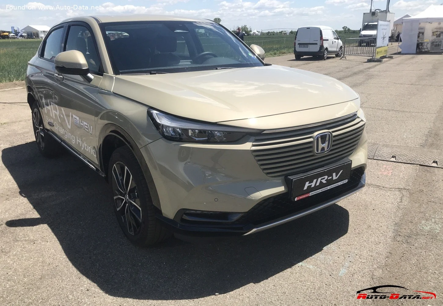 Honda HR-V 1.5 i-MMD (131 Hp) e:HEV e-CVT2021 - 2024 thumbnail 18