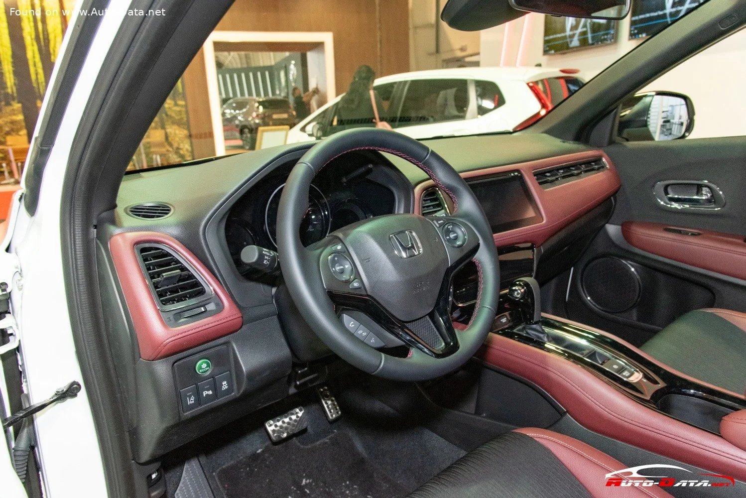Honda HR-V 1.5 i-VTEC (130 Hp)2018 - 2020 thumbnail 8