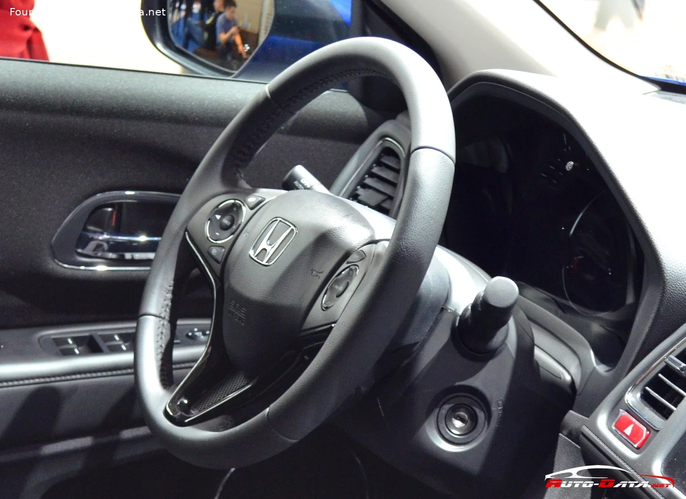 Honda HR-V 1.5 i-VTEC (130 Hp)2015 - 2018 thumbnail 11