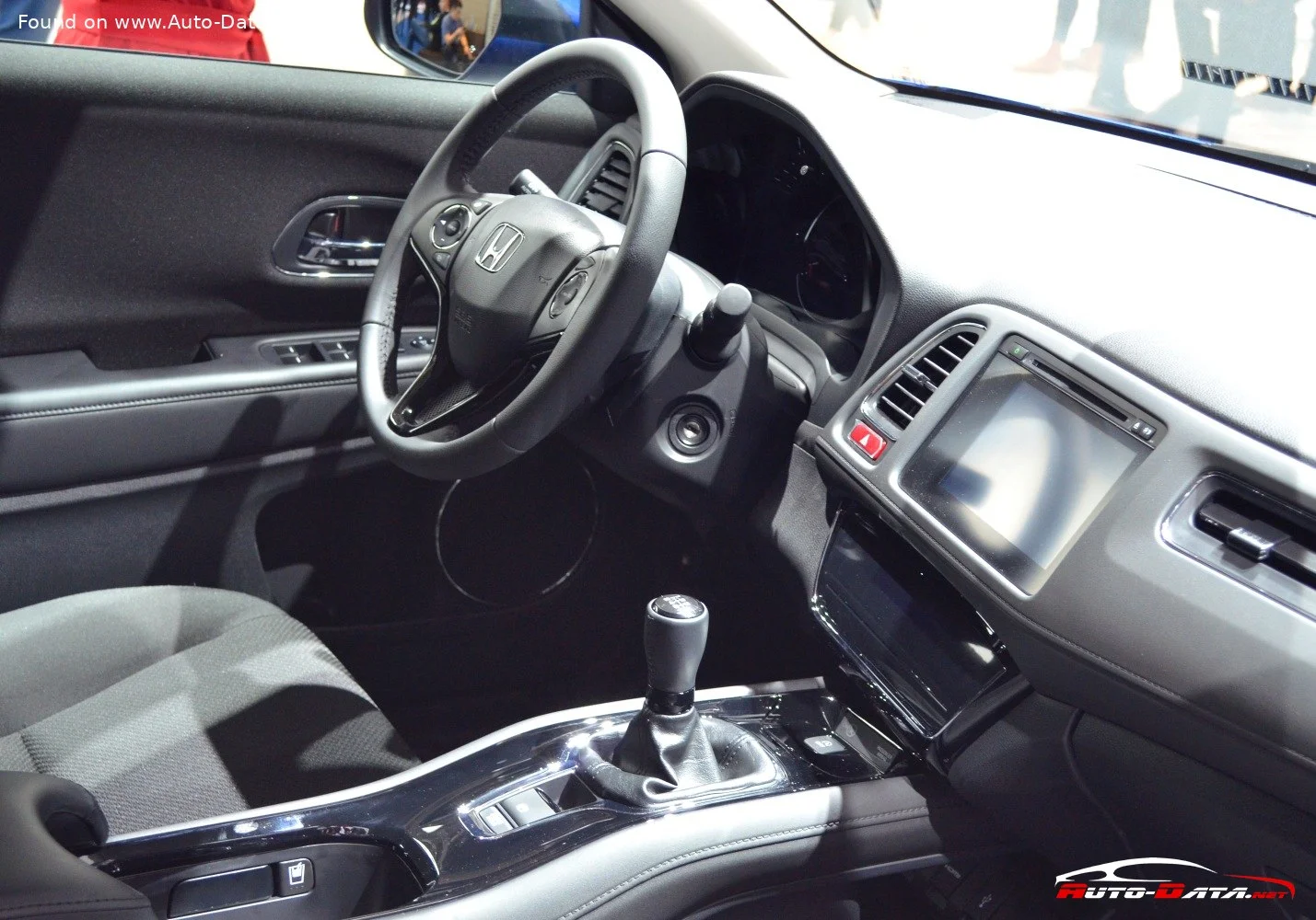 Honda HR-V 1.5 i-VTEC (130 Hp)2015 - 2018 thumbnail 12
