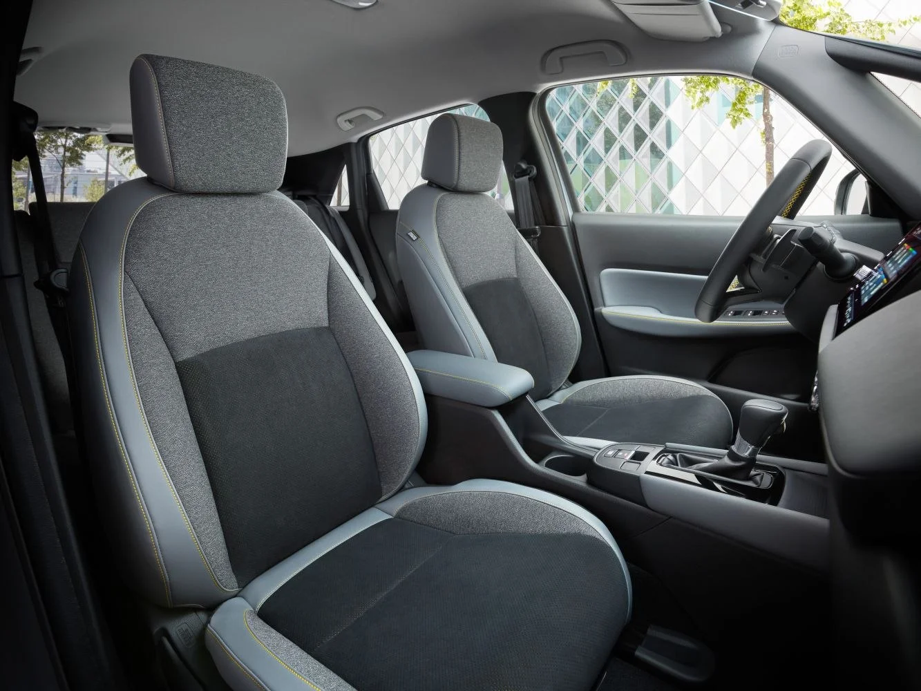 Honda Jazz 1.5 i-MMD (122 Hp) e:HEV e-CVT2023 - thumbnail 12