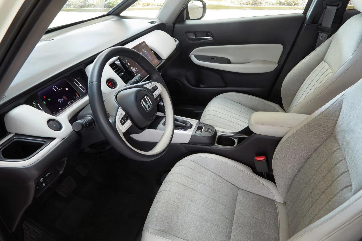 Honda Jazz 1.5 i-MMD (109 Hp) e:HEV e-CVT2020 - 2023 thumbnail 8