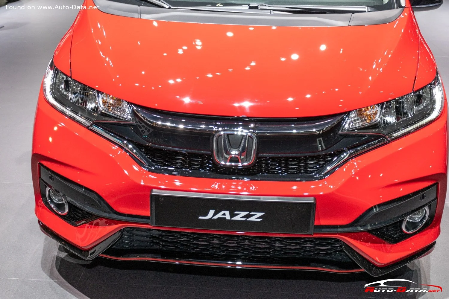 Honda Jazz 1.3 i-VTEC (102 Hp)2017 - 2020 thumbnail 14