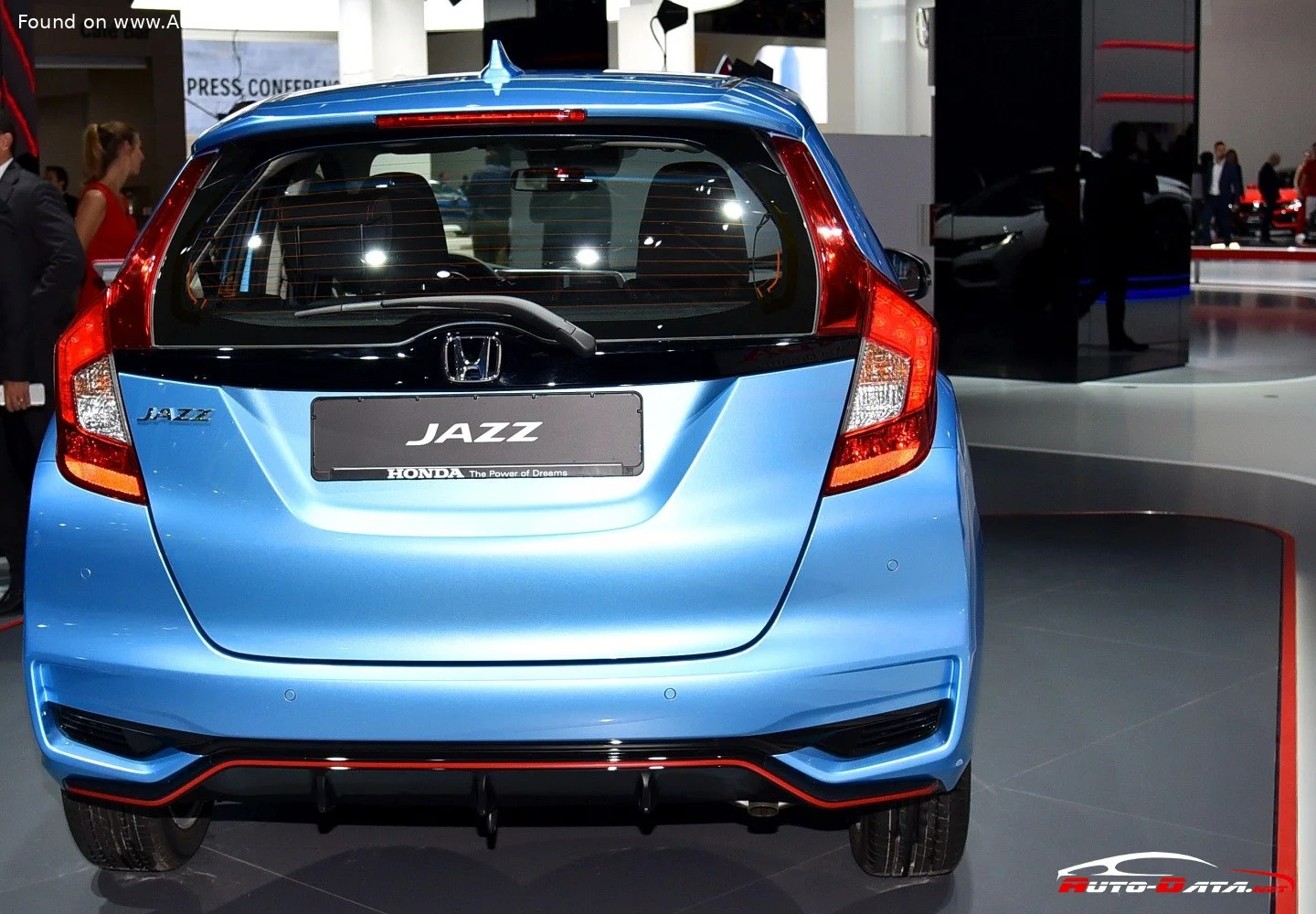 Honda Jazz 1.3 i-VTEC (102 Hp)2017 - 2020 thumbnail 3