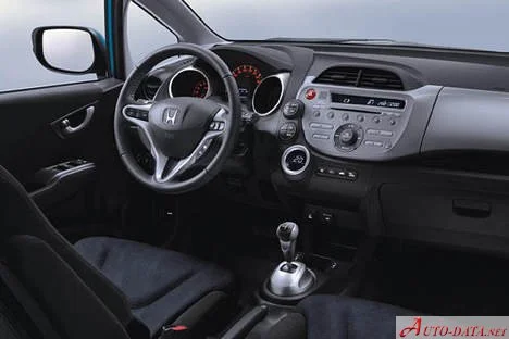 Honda Jazz 1.2 (90 Hp)2008 - 2011 thumbnail 6