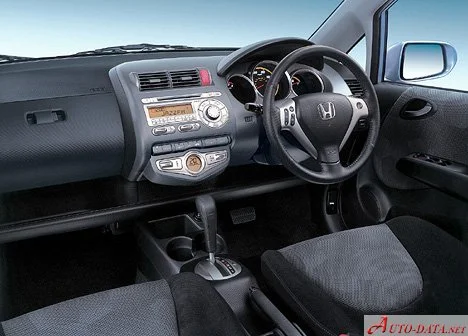 Honda Jazz 1.2 (78 Hp)2002 - 2008 thumbnail 8