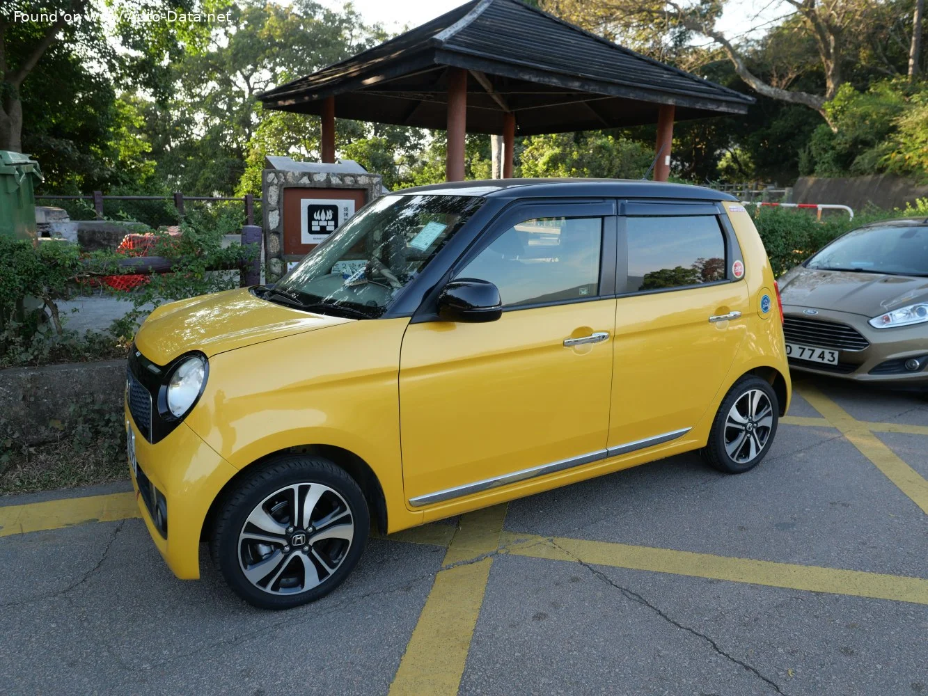 Honda N-One 0.7i (58 Hp) 4WD CVT2012 - 2020 thumbnail 14