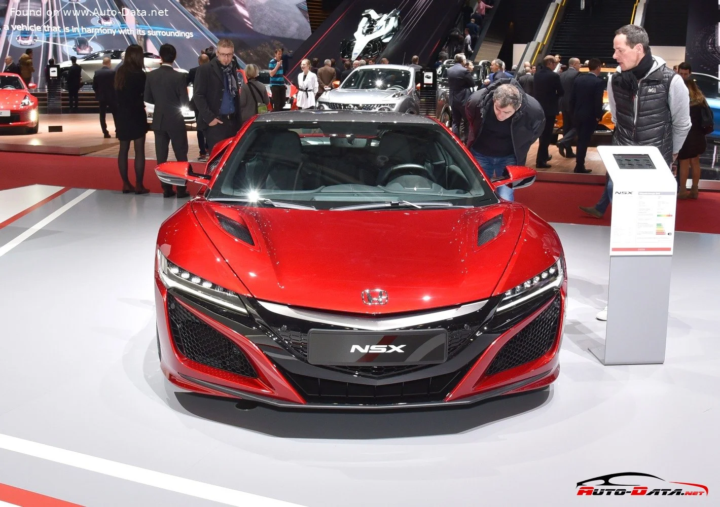 Honda NSX 3.5 i-VTEC Bi-Turbo V6 (581 Hp) Hybrid SH-AWD DCT2016 - 2022 thumbnail 2