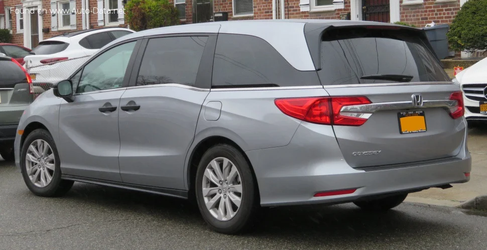 Honda Odyssey 3.5 V6 (280 Hp) Automatic 10-speed2018 - 2020 thumbnail 4