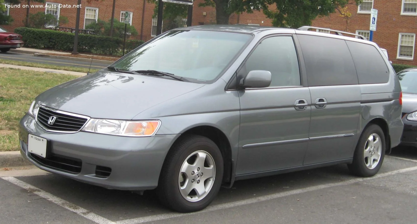 Honda Odyssey 2.3 16V (150 Hp)1999 - 2004 thumbnail 4