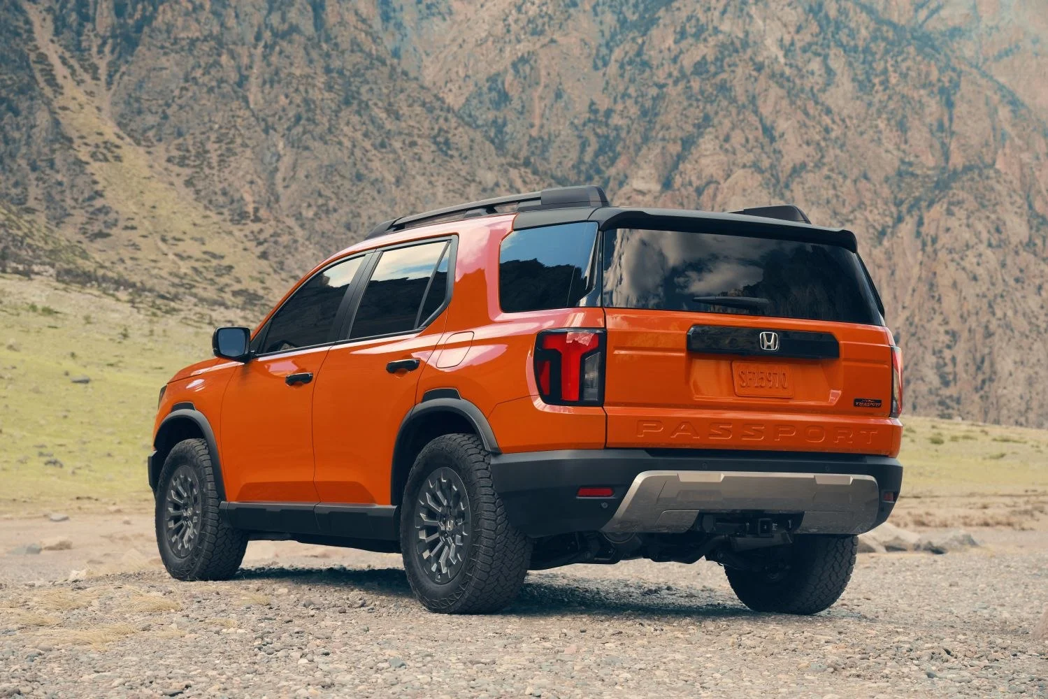 Honda Passport TrailSport 3.5 V6 (285 Hp) i-VTM4 AWD Automatic2024 - thumbnail 2