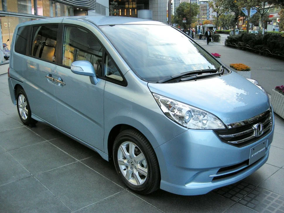 Honda Stepwgn 2.4 i 16V (162 Hp)2005 - 2009 - 1
