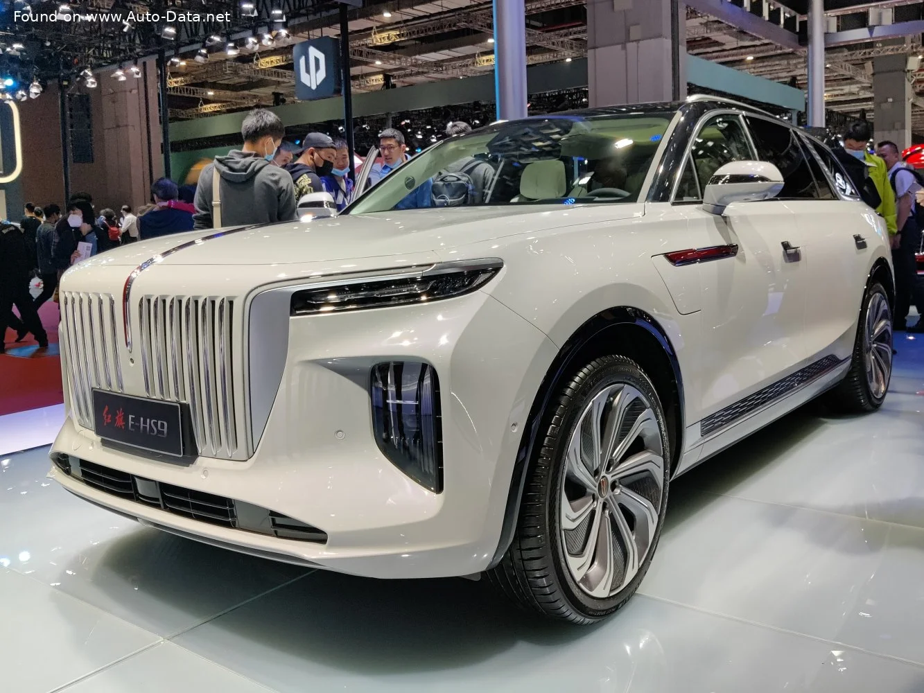 Hongqi E-HS9 84 kWh (435 Hp) AWD 7 Seat2020 - - 1