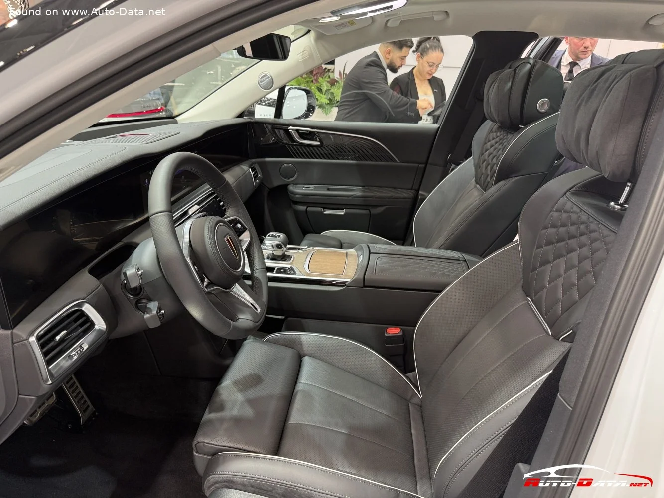 Hongqi E-HS9 84 kWh (435 Hp) AWD 7 Seat2020 - thumbnail 16