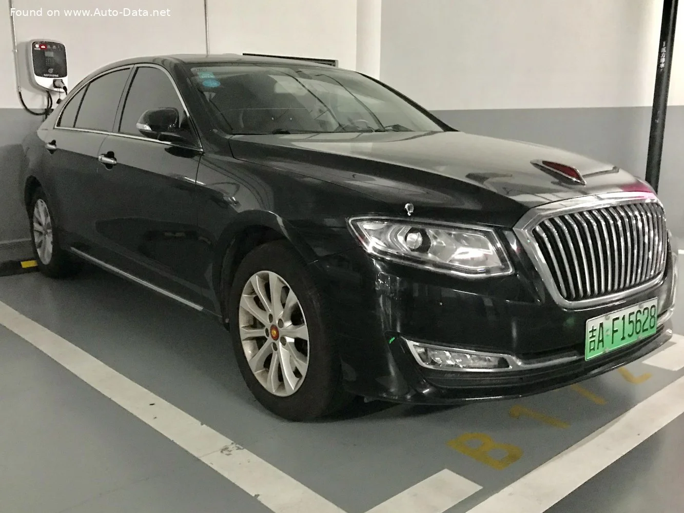 Hongqi H7 3.0 V6 (231 Hp) Automatic2017 - thumbnail 2