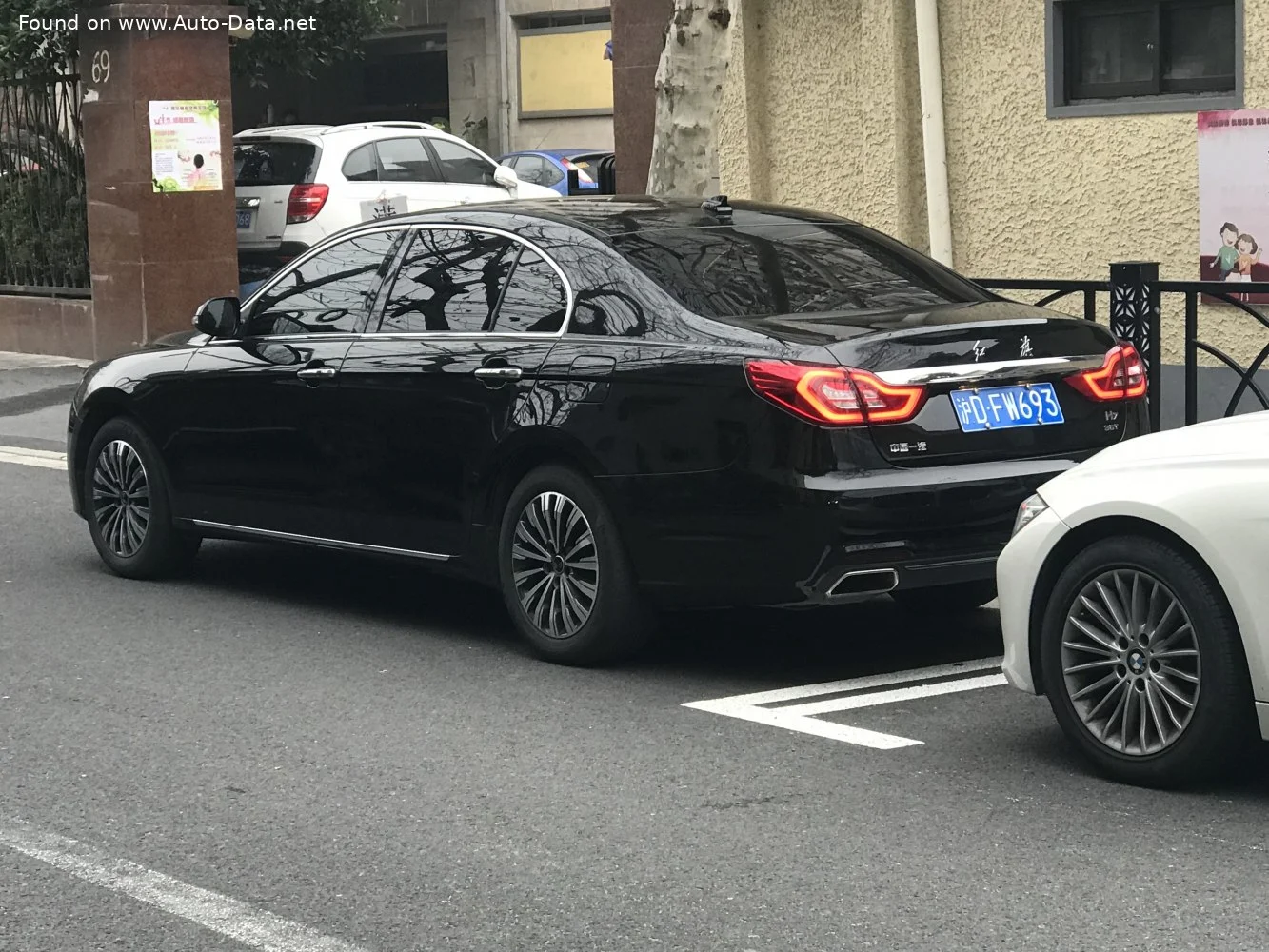 Hongqi H7 3.0 V6 (231 Hp) Automatic2017 - thumbnail 4