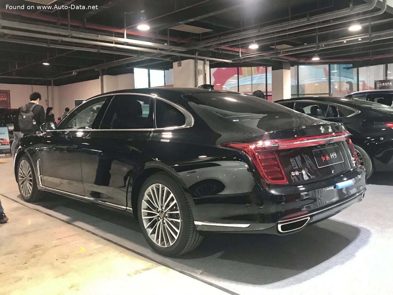 Hongqi H9 2.0T (252 Hp) Mild Hybrid DCT2020 - 2024 thumbnail 3
