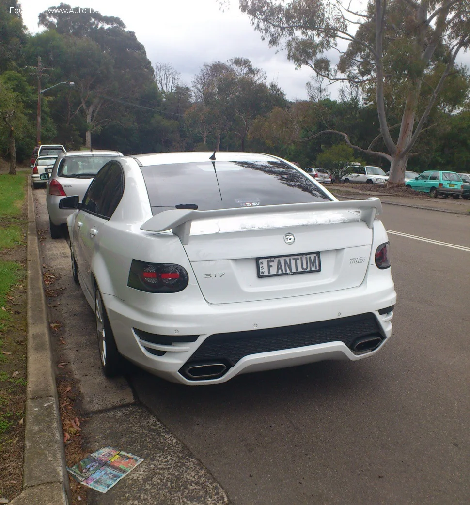 HSV Clubsport R8 6.2 V8 (431 Hp)2009 - 2013 thumbnail 3