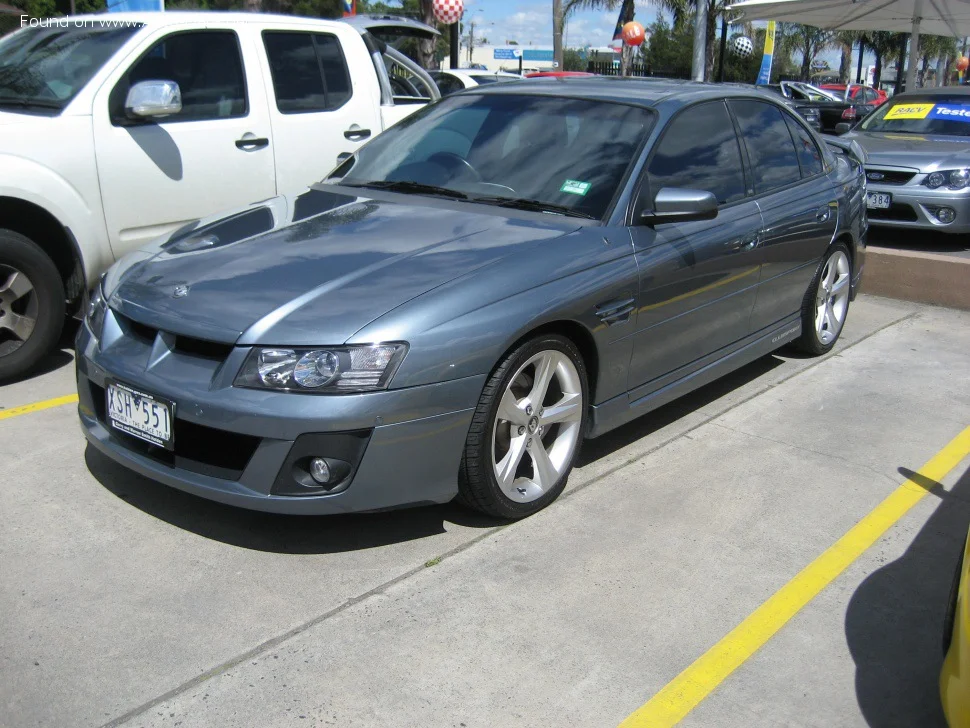 HSV Clubsport R8 6.0 V8 (404 Hp)2004 - 2006 thumbnail 3