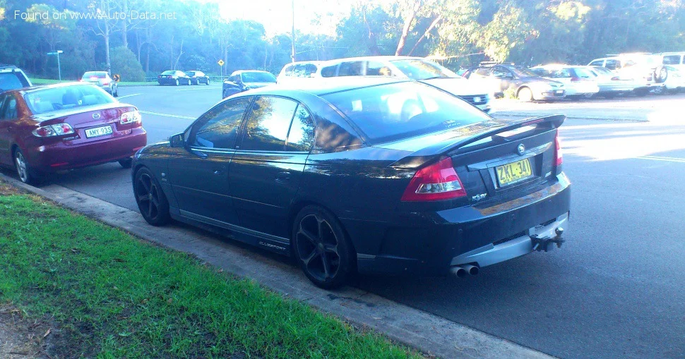HSV Clubsport R8 5.7 V8 (354 Hp)2002 - 2003 thumbnail 2