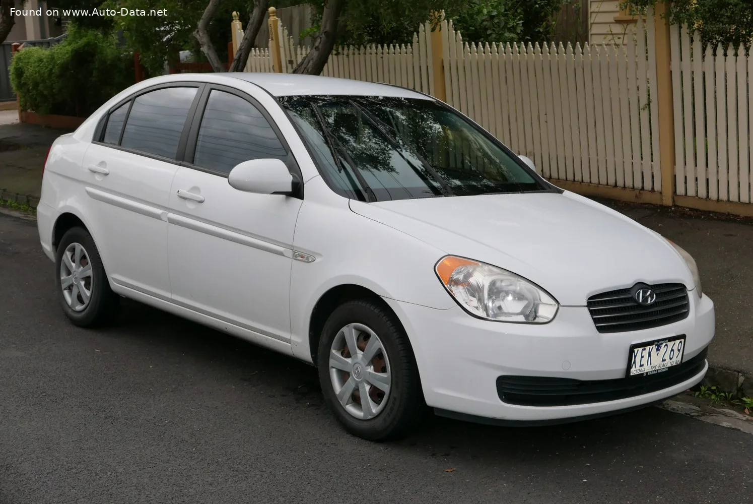 Hyundai Accent 1.4 (97 Hp) Automatic GL2006 - 2010 - 1