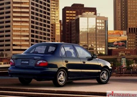 Hyundai Accent 1.3 i GLS (60 Hp)1995 - 1999 thumbnail 3