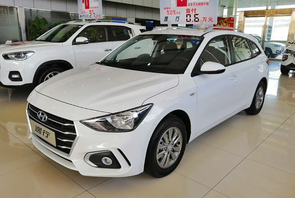 Hyundai Celesta 1.4i (130 Hp) DCT2017 - - 1