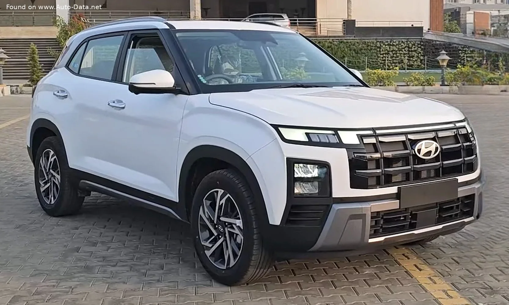 Hyundai Creta 1.5 CRDi (116 Hp)2024 - - 1