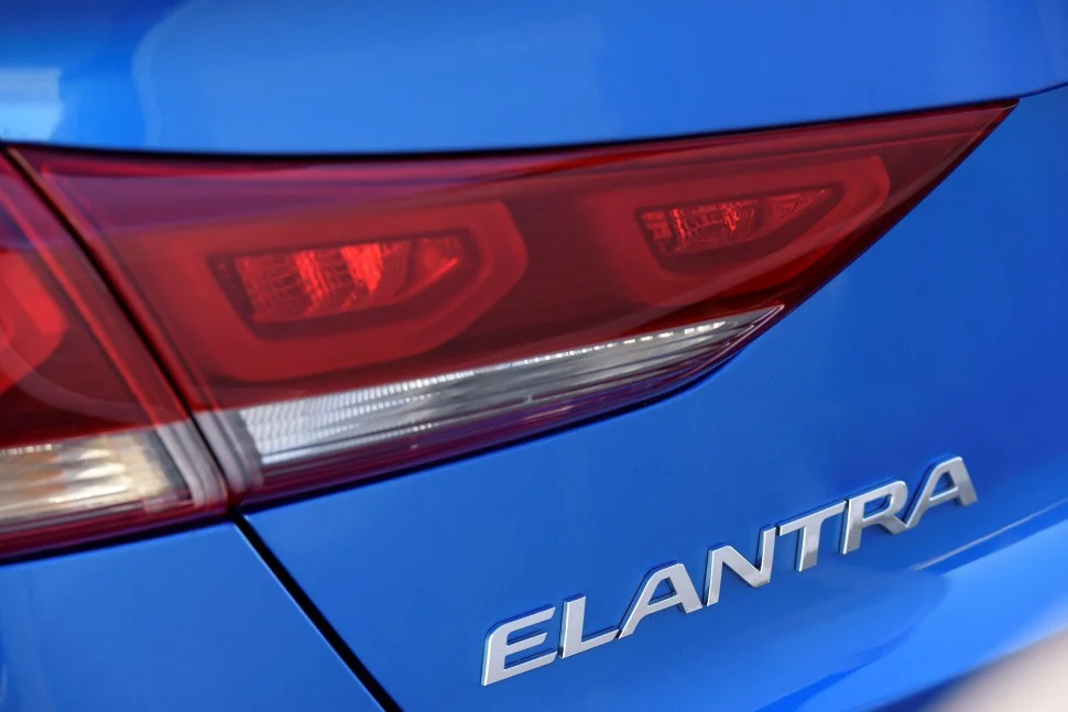 Hyundai Elantra 1.4 (130 Hp) Automatic2016 - 2019 thumbnail 16