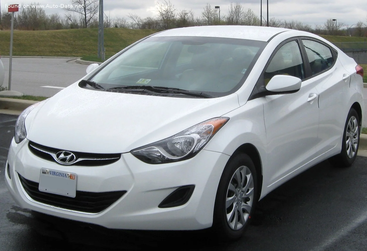 Hyundai Elantra 1.8 (148 Hp)2010 - 2013 thumbnail 3