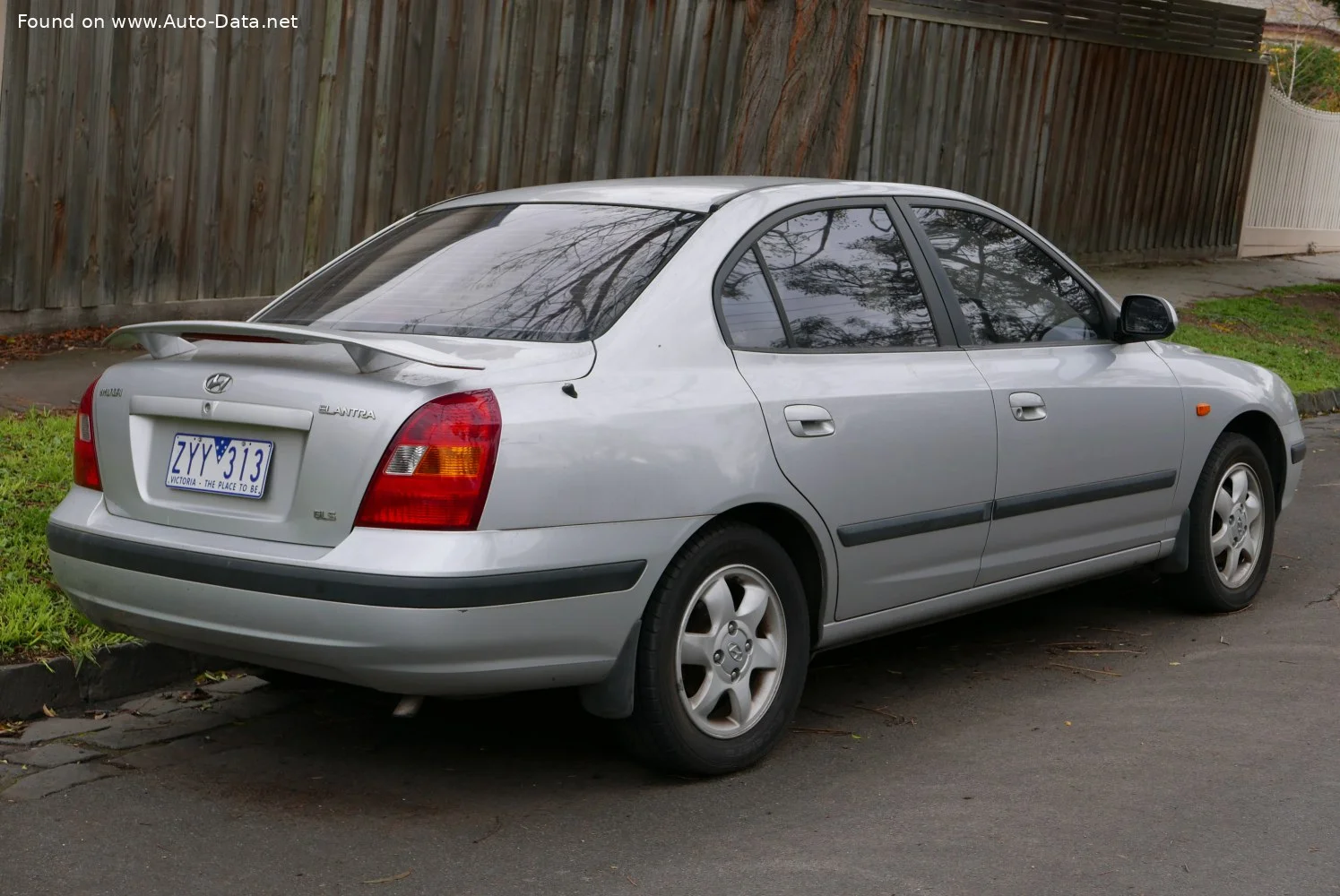Hyundai Elantra 1.6 (107 Hp)2001 - 2006 thumbnail 5