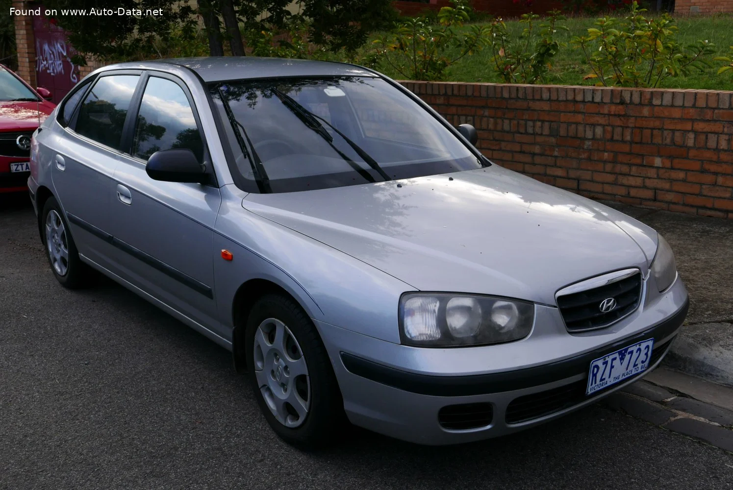 Hyundai Elantra 1.6 (107 Hp)2000 - 2006 thumbnail 3