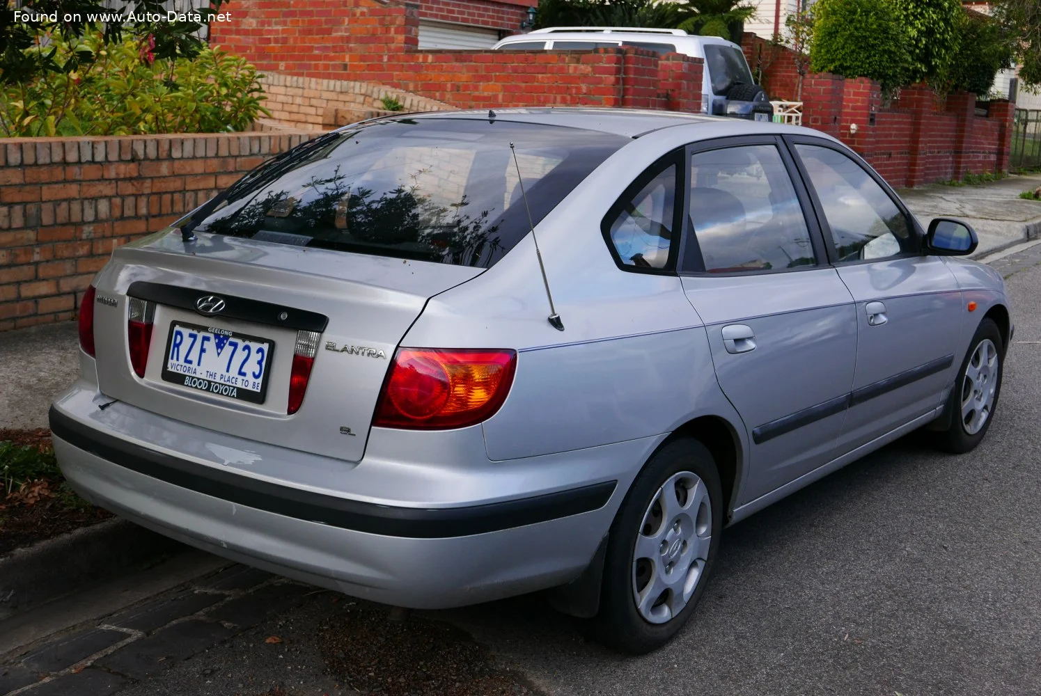 Hyundai Elantra 1.6 (107 Hp)2000 - 2006 thumbnail 4