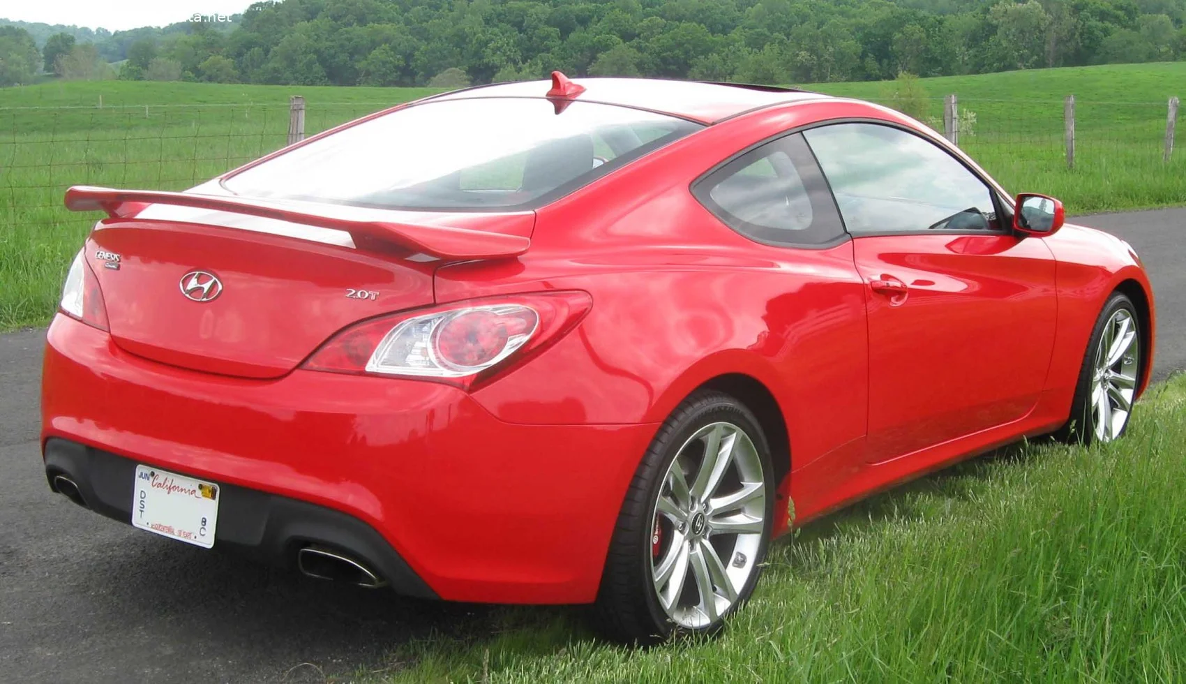 Hyundai Genesis 2.0 T 16V (210 Hp)2009 - 2012 thumbnail 3