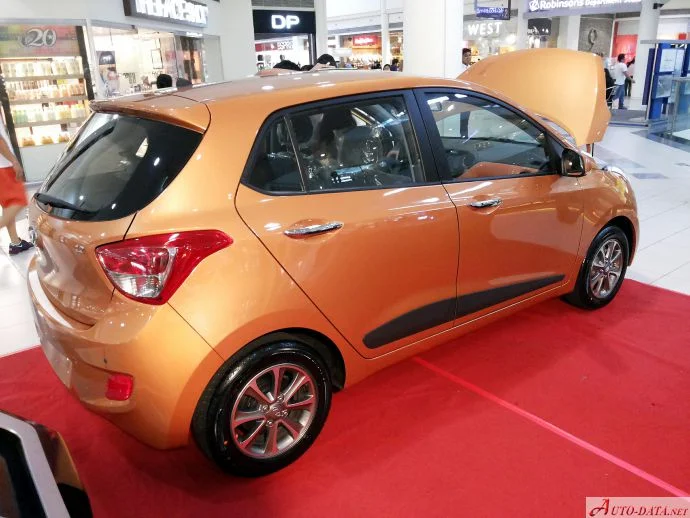 Hyundai i10 1.0 16V (67 Hp)2013 - 2016 thumbnail 15