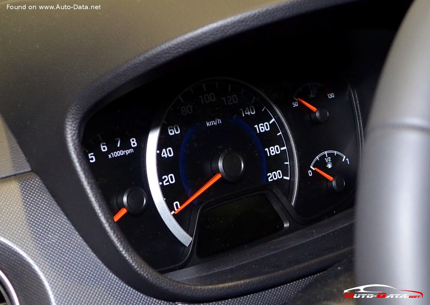 Hyundai i10 1.0 16V (67 Hp)2013 - 2016 thumbnail 9