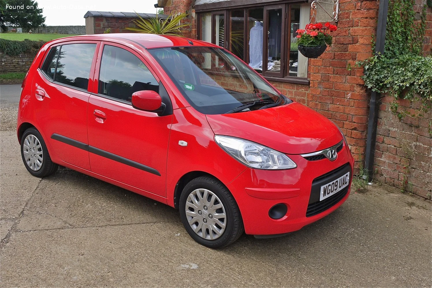 Hyundai i10 1.1 (67 Hp)2008 - 2010 thumbnail 3